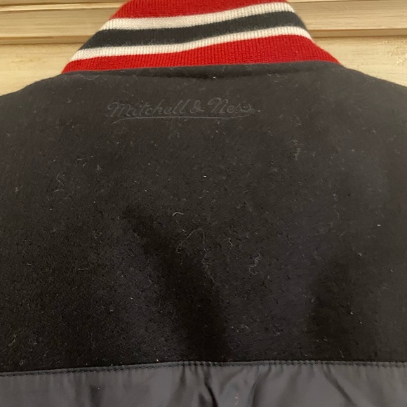 Raptors Mitchell & Ness Vest - Picture 2 of 5